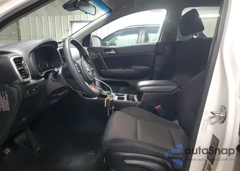 2021 Kia Sportage Lx z USA, uszkodzony, nr VIN KNDPMCAC5M7943513